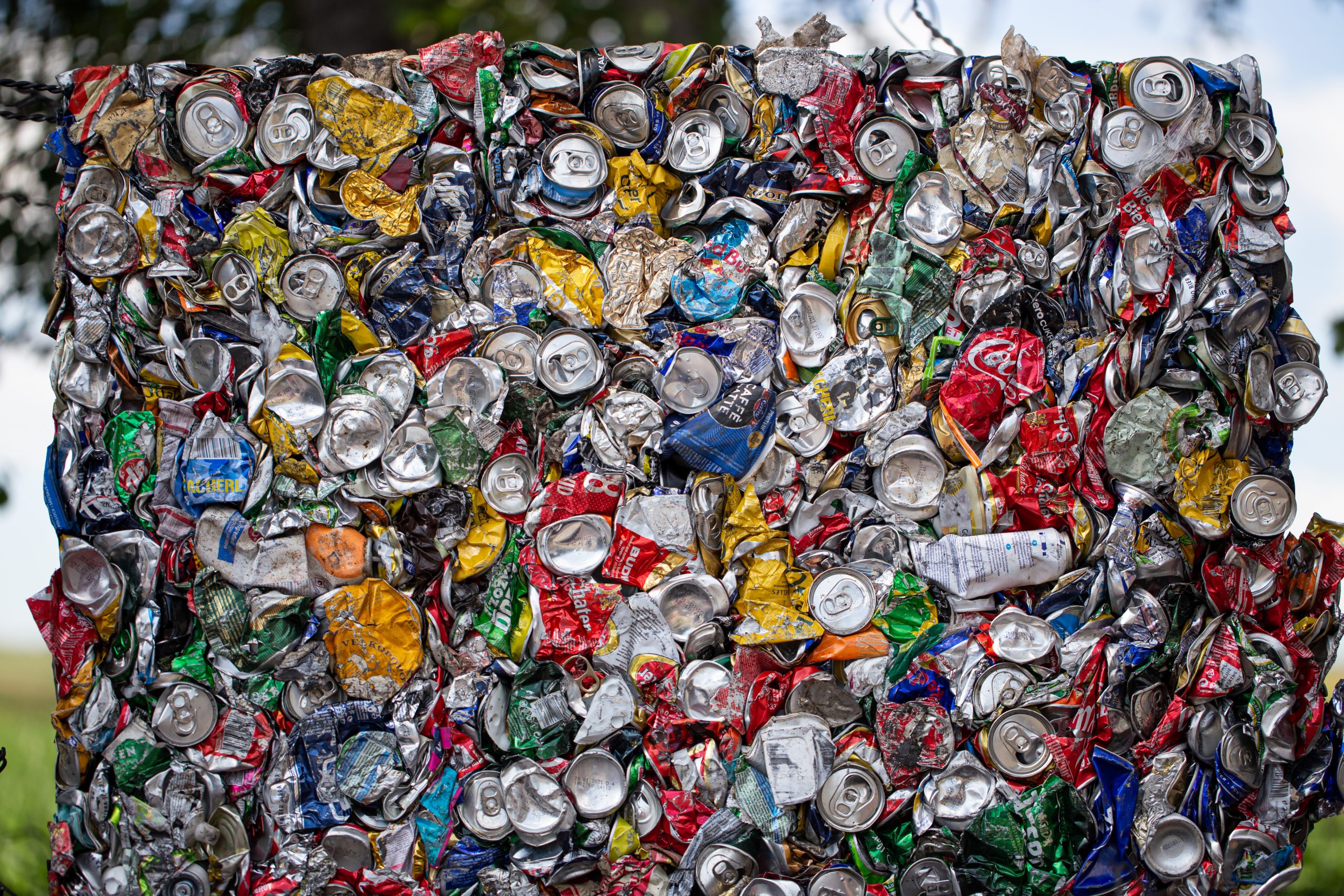 Brantner green solutions räumt mit fünf falschen Müllmythen auf