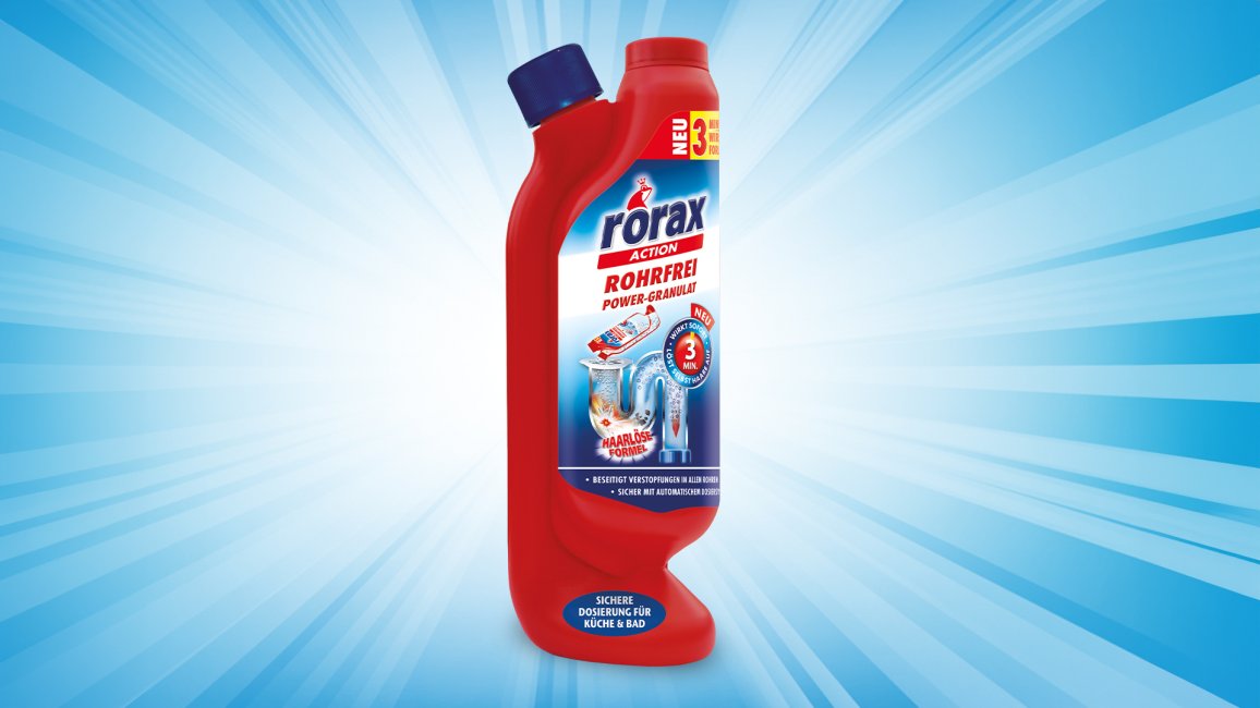 Seit September 2023 bestehen die Flaschen des Rorax Rohrfrei Power-Granulats zu 50 Prozent aus rotem Post-Consumer-Recyclat. (Bild: Werner & Mertz)